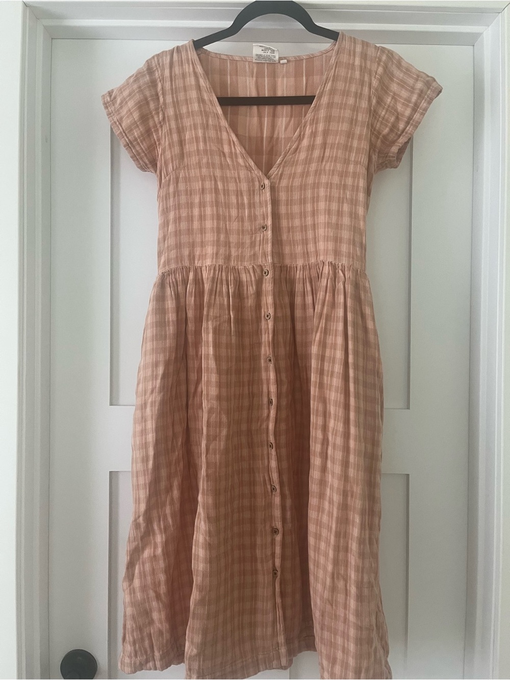 Olli Ella wares XS organic cotton Women’s Button-Front Midi Dress in Peach Plaid
